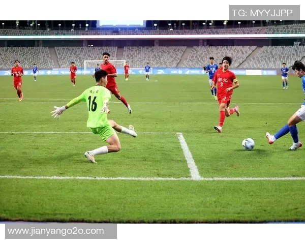 南京足球队与成都足球队耐力较量的赛后分析与反思