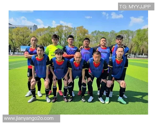 十一假期足球盛宴球迷欢聚一堂畅享激情赛事与精彩活动